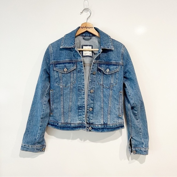 Abercrombie & Fitch Cropped Denim Jacket - Picture 1 of 8
